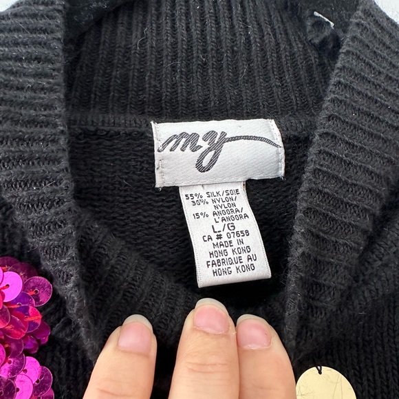 Vintage Cropped Sweater (Large) - Picture 3 of 4